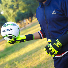 German Latex Goalie Gloves for Adult Unisex Players with Premium Quality and Excellent Grip